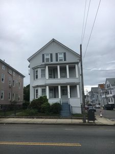 555 Broadway, Fall River, MA, 02724