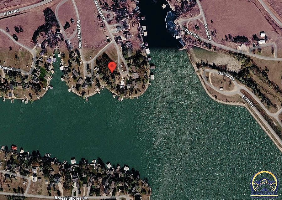 1st image of 160 Lakeshore Dr