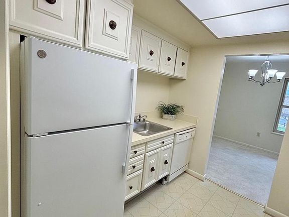 5th image of 3352 Chiswick Ct #57-3E