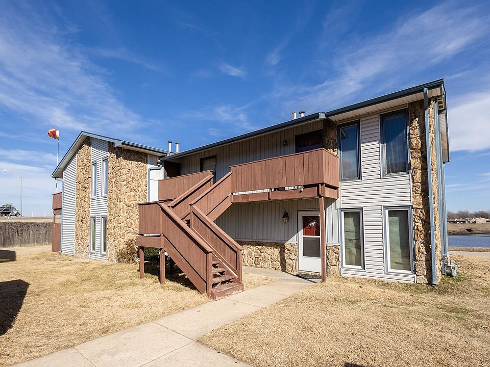1st image of 1457 N Smith Ct APT 1