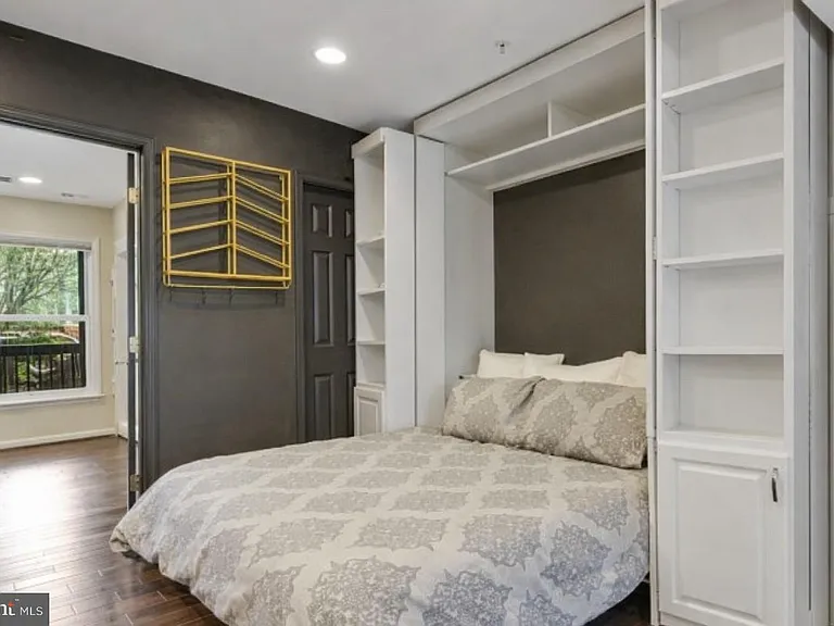 1519 Constitution Ave NE #101 — Photo 8