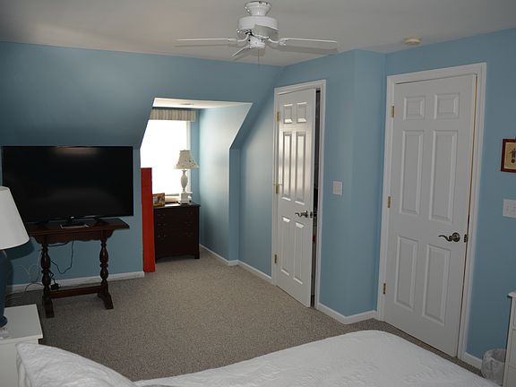 4th image of 18 McKinley Pl
