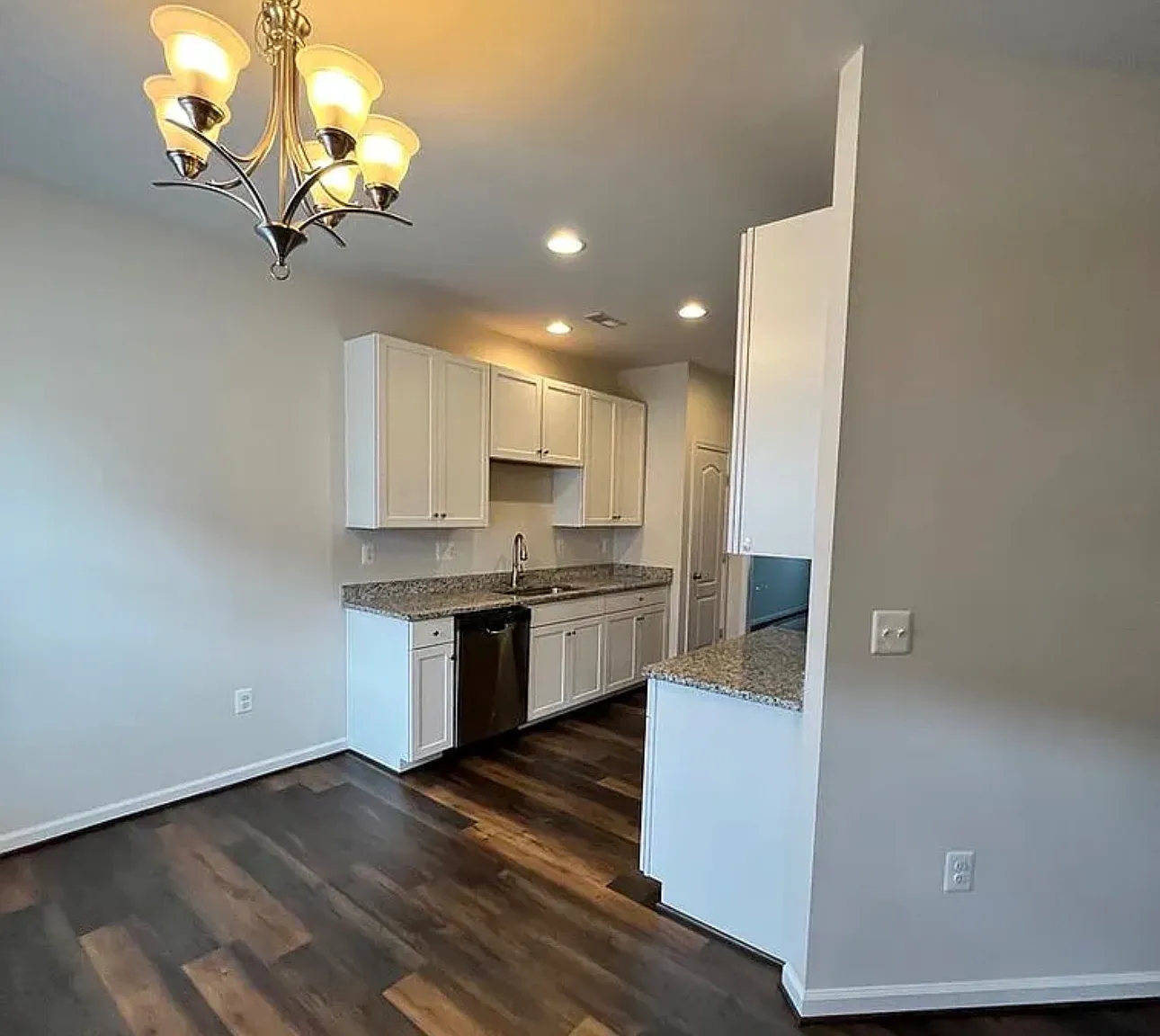 3 bed, 1440 sqft, $2,600 — Photo 1