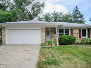 8587 Canterbury Ct, Ypsilanti, MI 48198