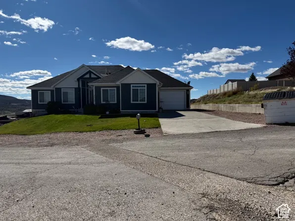 1113 N Yellow Hill Dr, Vernal, UT 84078