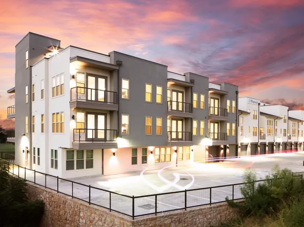 Magnolia at Mistletoe Heights