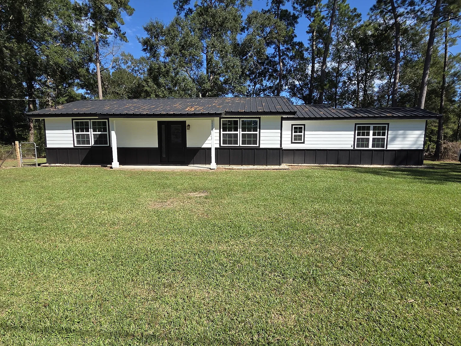 1220 Capri Street - 1 — Photo 3