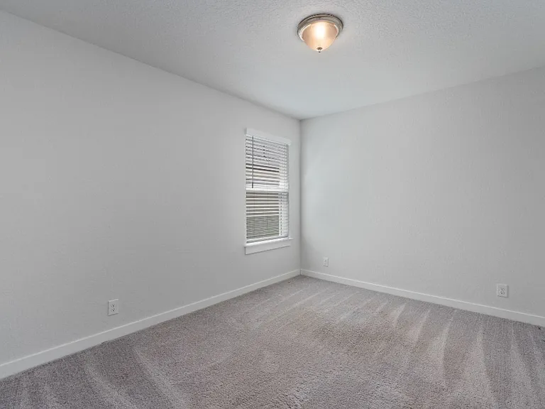 4044 Legend Mdws — Photo 18