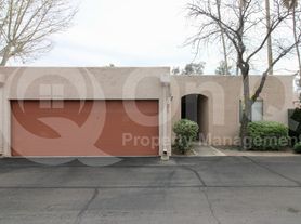 1949 N Swan Rd, Tucson, AZ