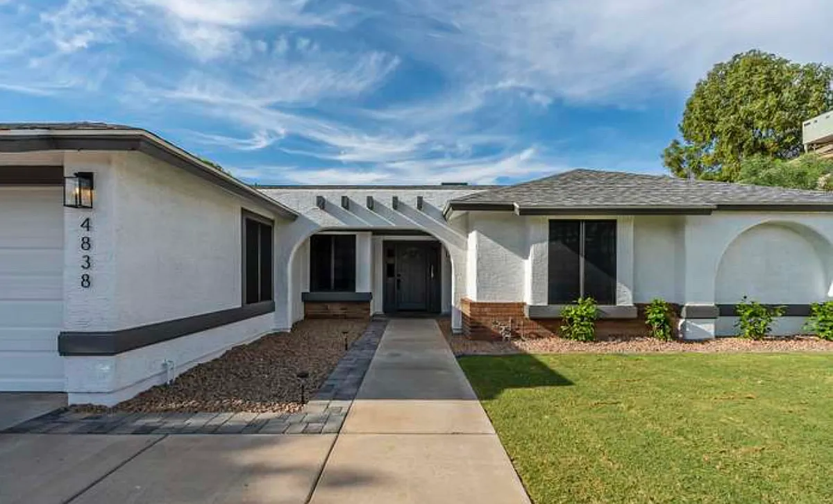 Building Photo - 4838 E Dartmouth Cir