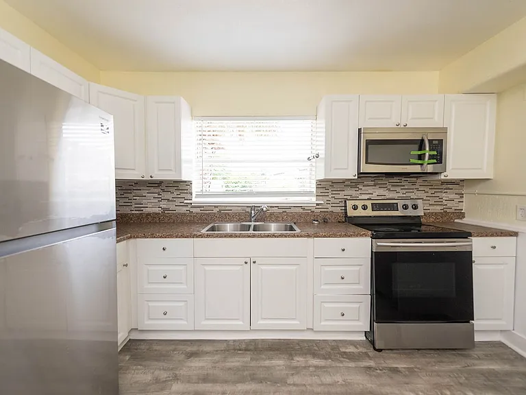 504 N Carolina Ave — Photo 17