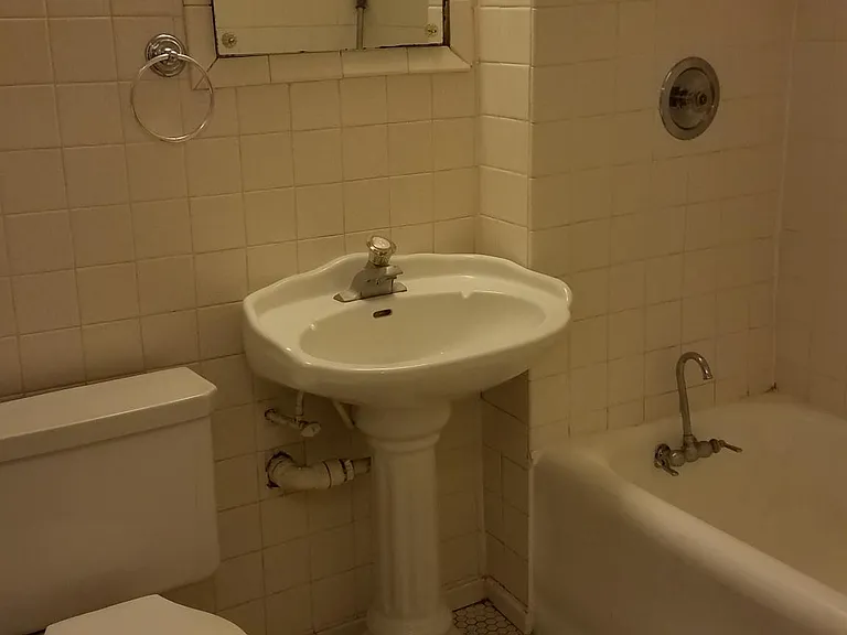 2029 E Park Pl #1 — Photo 7