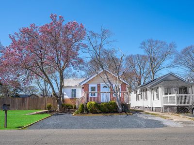 100 S Evergreen Drive, Selden, NY, 11784