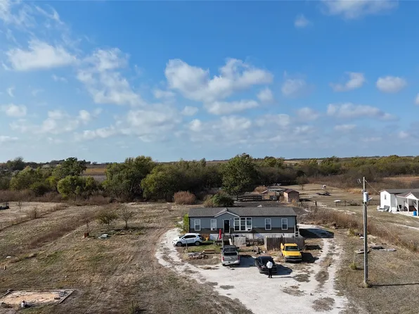 596 Hcr 1350 W, Hillsboro, TX 76645