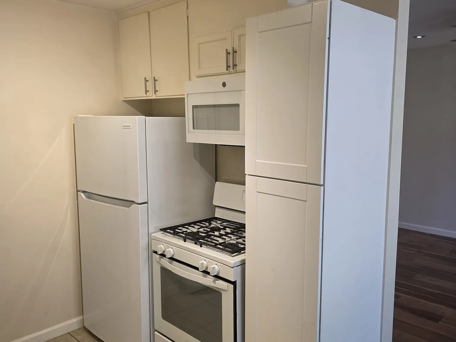 1 bed, 600 sqft, $1,695 — Photo 3