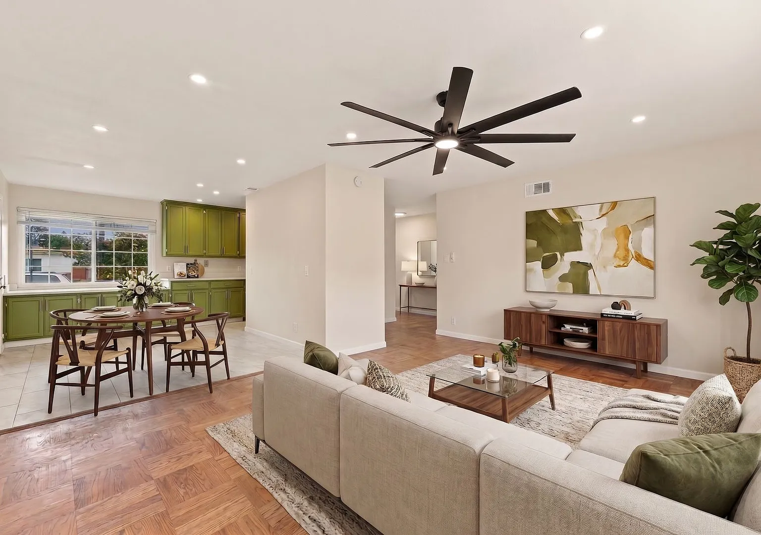 Freshly Remodeled 3-Bedroom San Lorenzo Corner Lot Home w/ Solar — Photo 3