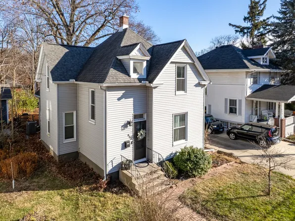 802 S Fell Ave, Normal, IL 61761