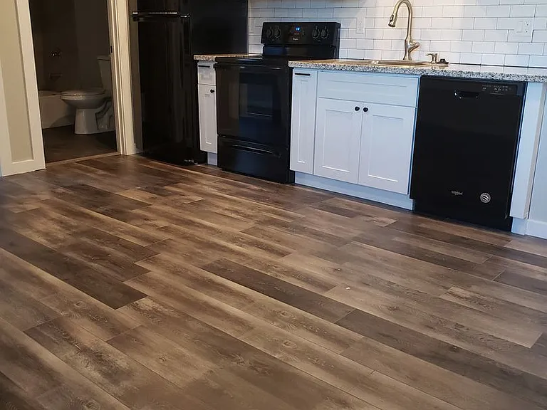 612 NE Santiam Blvd — Photo 12