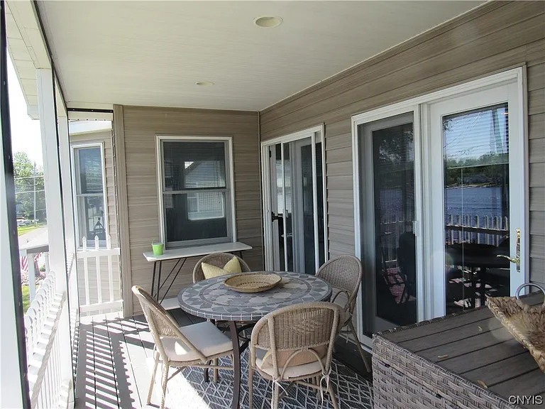 28 E River Rd #2-1 — Photo 21