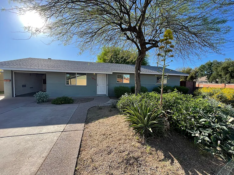 3810 S La Corta Dr — Photo 1
