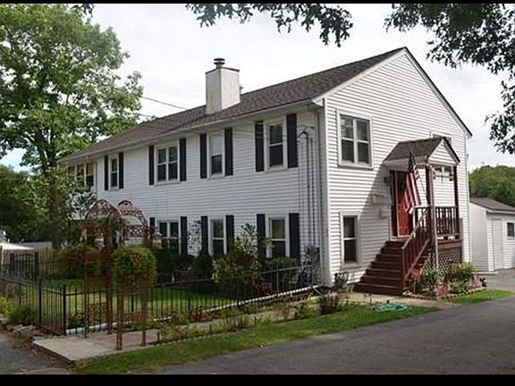 view of front of the house
