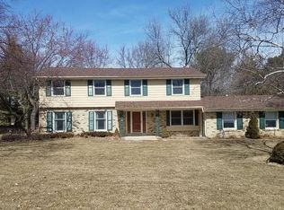 18770 Le Chateau Dr, Brookfield, WI 53045