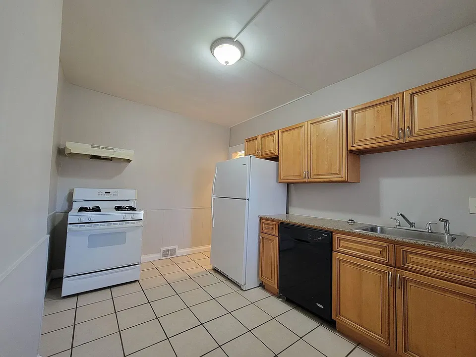 681 Averill Ave.