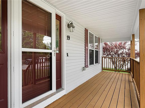 2nd image of 19 Wilson St
