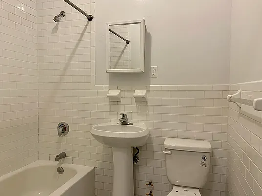 Rented by Corcoran | media 24