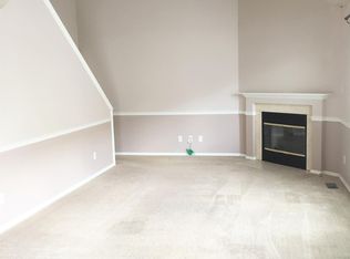 905 Prestwick Point, Champaign, IL 61822