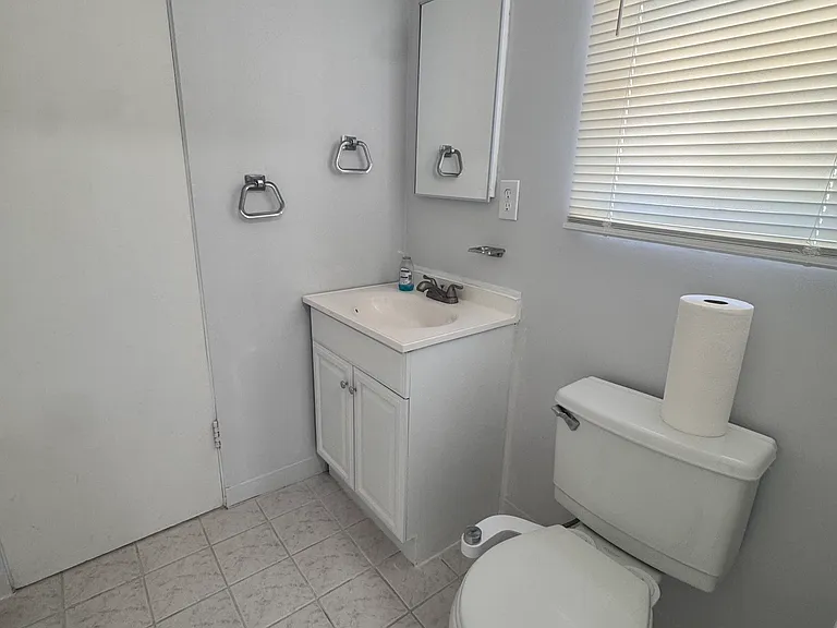 17965 Cantara St — Photo 12
