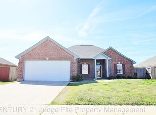 305 Glenview Dr, Aubrey, TX 76227