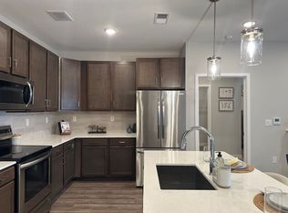 4505 Legends Dr #505-311, Champaign, IL 61822