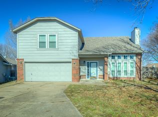 6402 S 28th West Pl, Tulsa, OK 74132