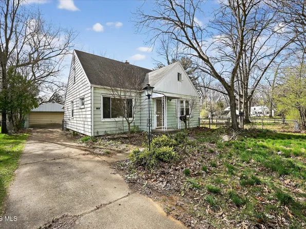 5765 Acres Rd, Sylvania, OH 43560