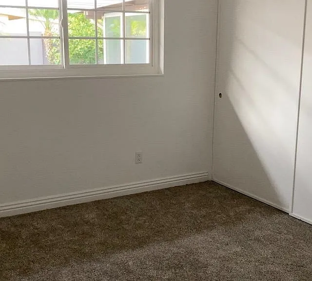 6811 Oxford Dr — Photo 7