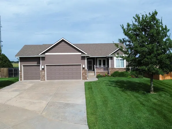 604 Goldspike Ct, Newton, KS 67114