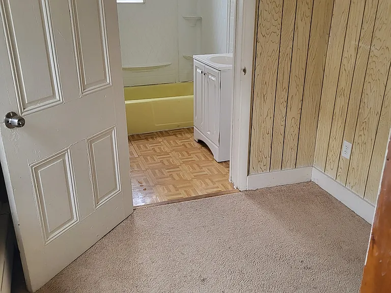29 2nd St #2R — Photo 9