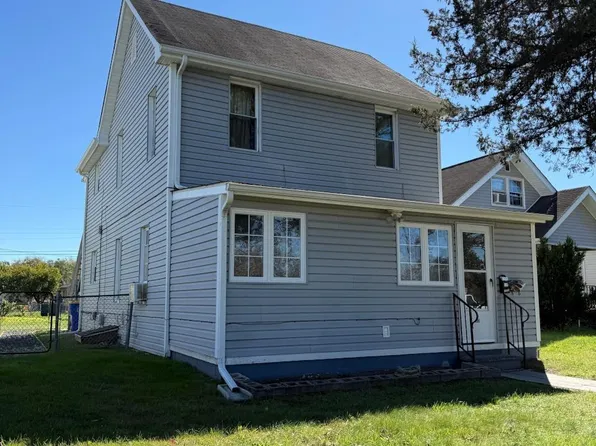 136 New York Ave, Egg Harbor City, NJ 08215