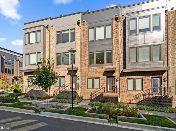 16121 Connors Way, Rockville, MD 20855