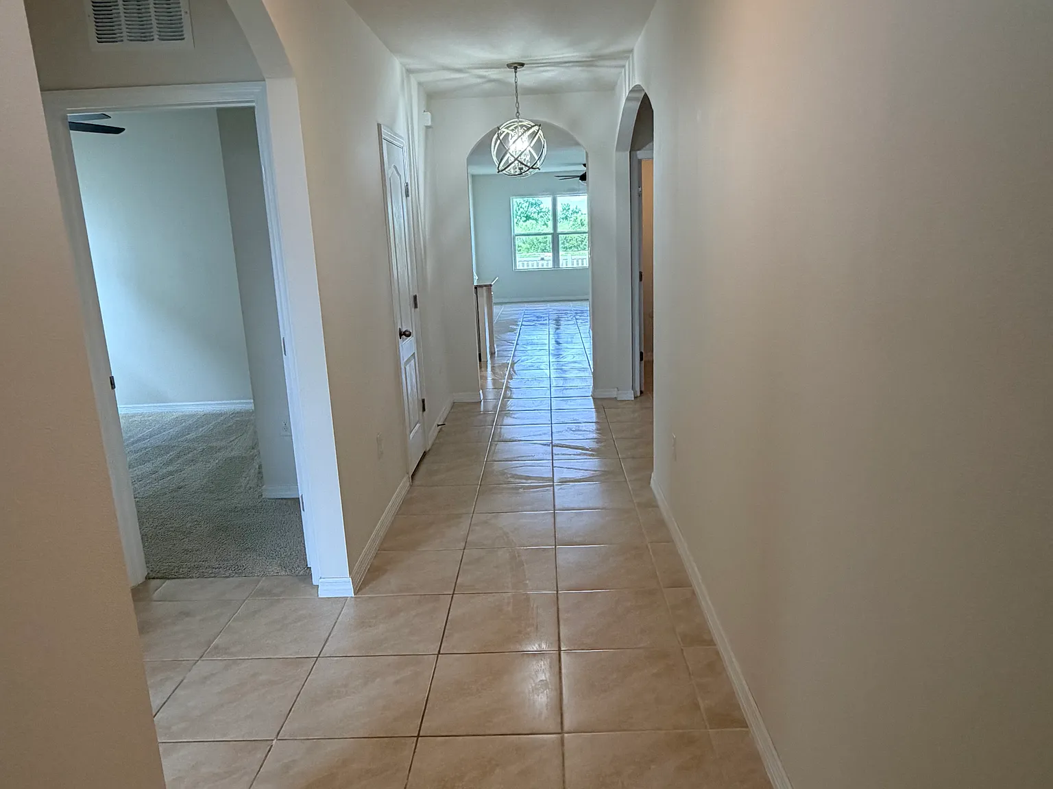 4 bed, 1812 sqft, $2,300 — Photo 3