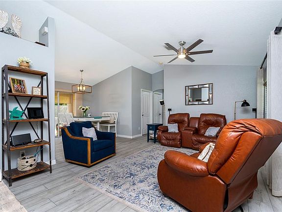 3rd image of 6068 N Cranberry Blvd