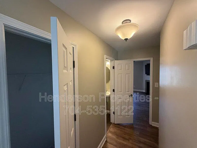 4 bed, 2.5 bath, 2028 sqft, $2,250 — Photo 4