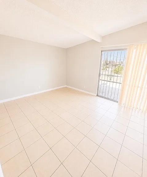 2728 Armor St — Photo 9