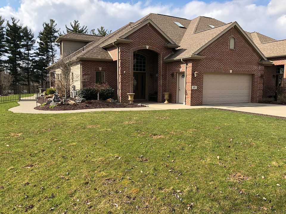 1st image of 616 Westminster Dr