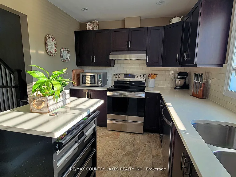 4 Paradise Blvd #11 — Photo 22