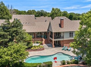 11091 Timarron Dr, Bentonville, AR 72712