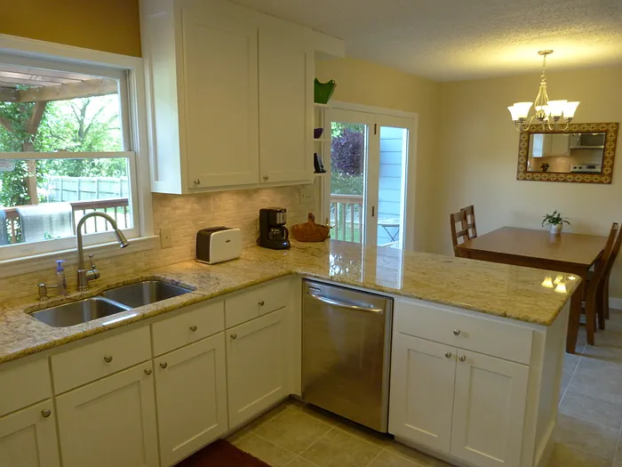 211 Sandlewood Dr — Photo 8
