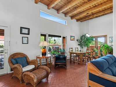 2220 Paseo De Los Chamisos, Santa Fe, NM, 87505