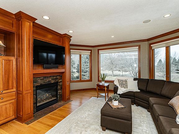 2nd image of 7005 Halifax Ln NW